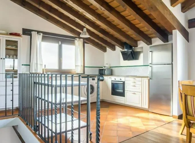 Montechico By Sharingco * Carrascal De La Cuesta