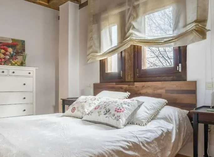 Montechico By Sharingco * Carrascal De La Cuesta